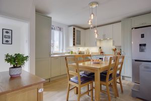 Kitchen/Diner- click for photo gallery